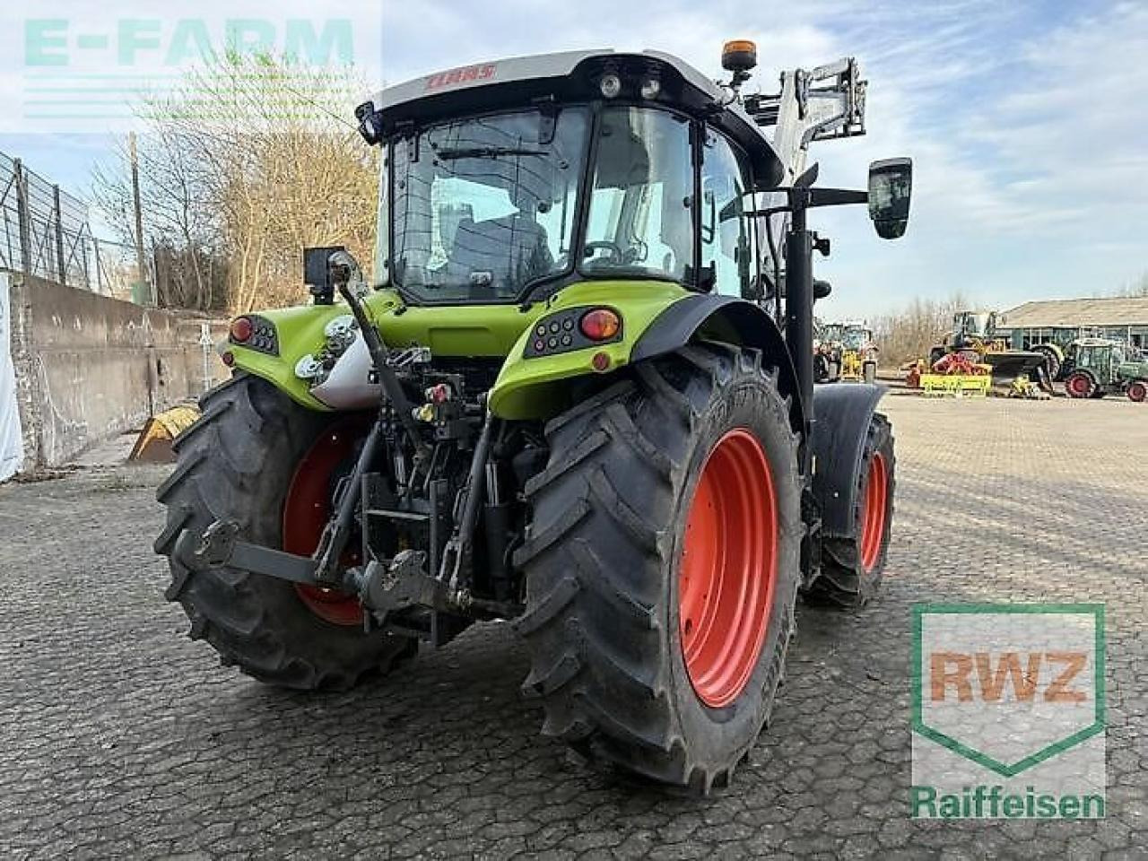 CLAAS arion 460 - Трактор: снимка 2 CLAAS arion 460 - Трактор: снимка 2