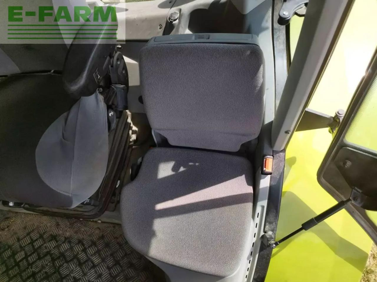 CLAAS arion 510 - Трактор: снимка 5 CLAAS arion 510 - Трактор: снимка 5