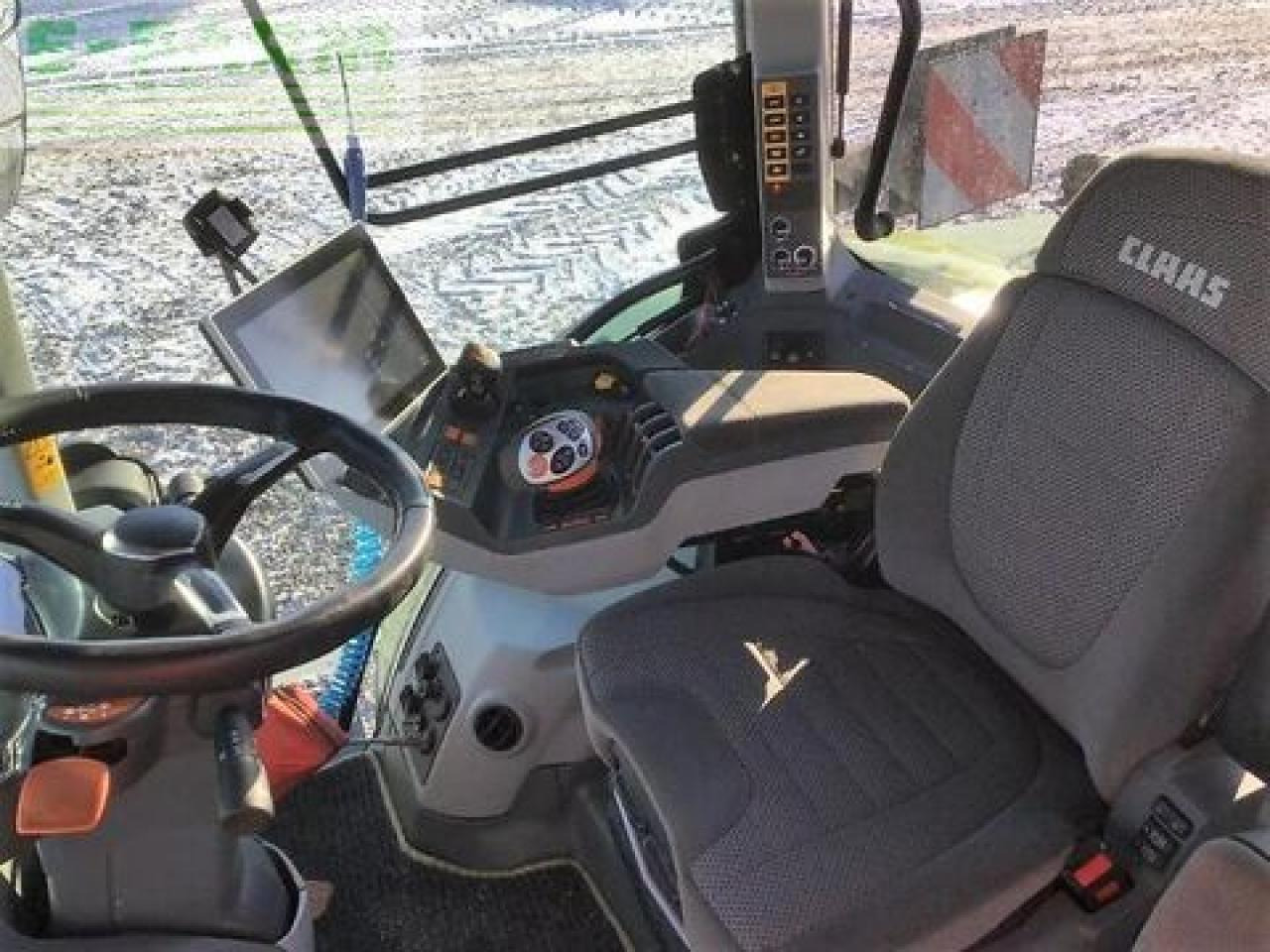 CLAAS arion 550 cmatic CMATIC - Трактор: снимка 1 CLAAS arion 550 cmatic CMATIC - Трактор: снимка 1