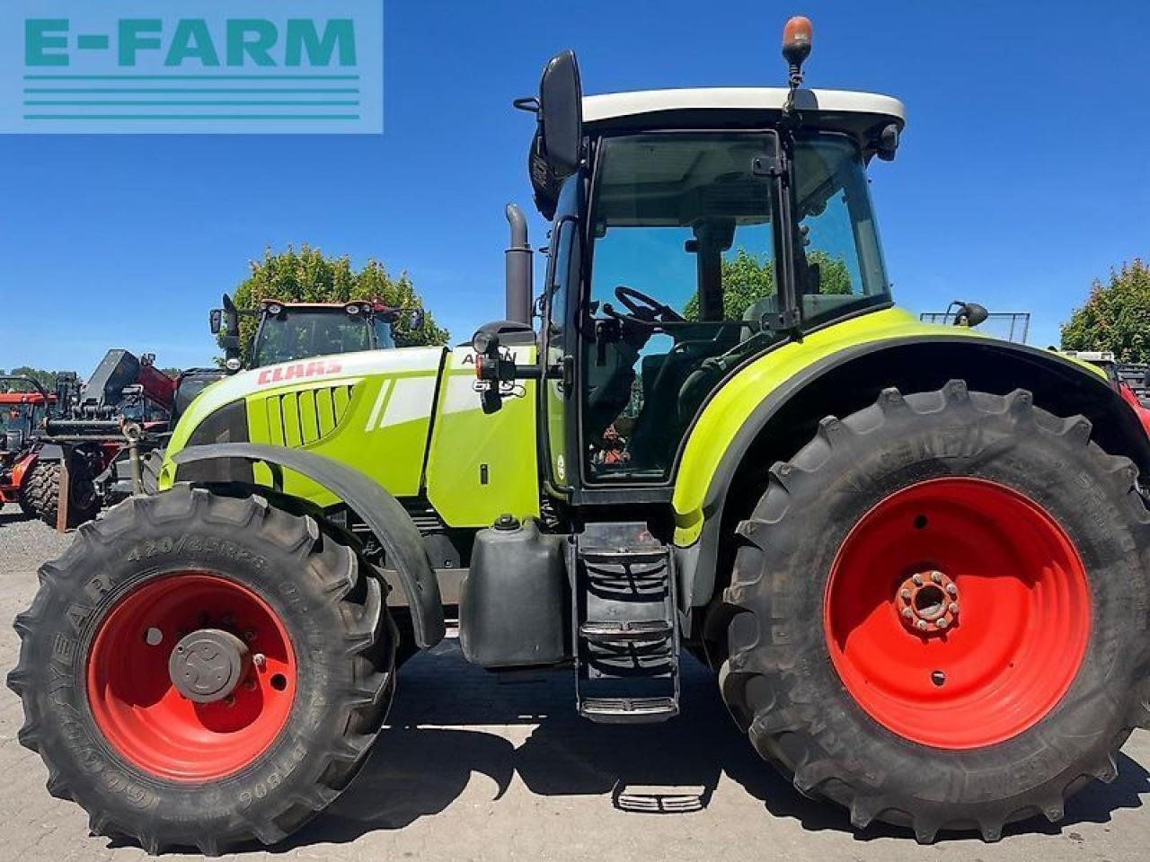 CLAAS arion 620 - Трактор: снимка 1 CLAAS arion 620 - Трактор: снимка 1
