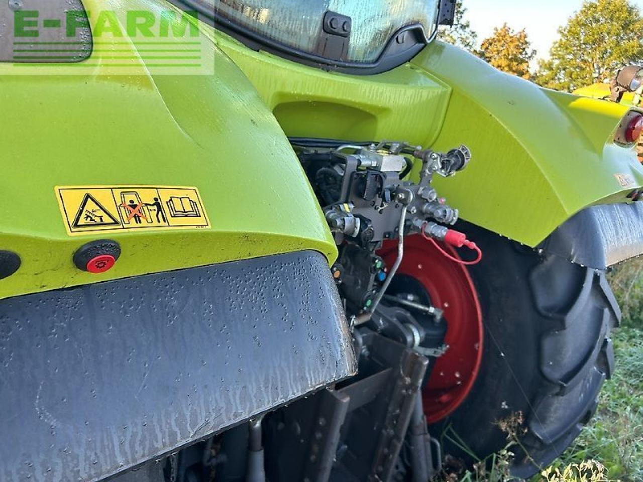 Трактор CLAAS arion 620: снимка 11