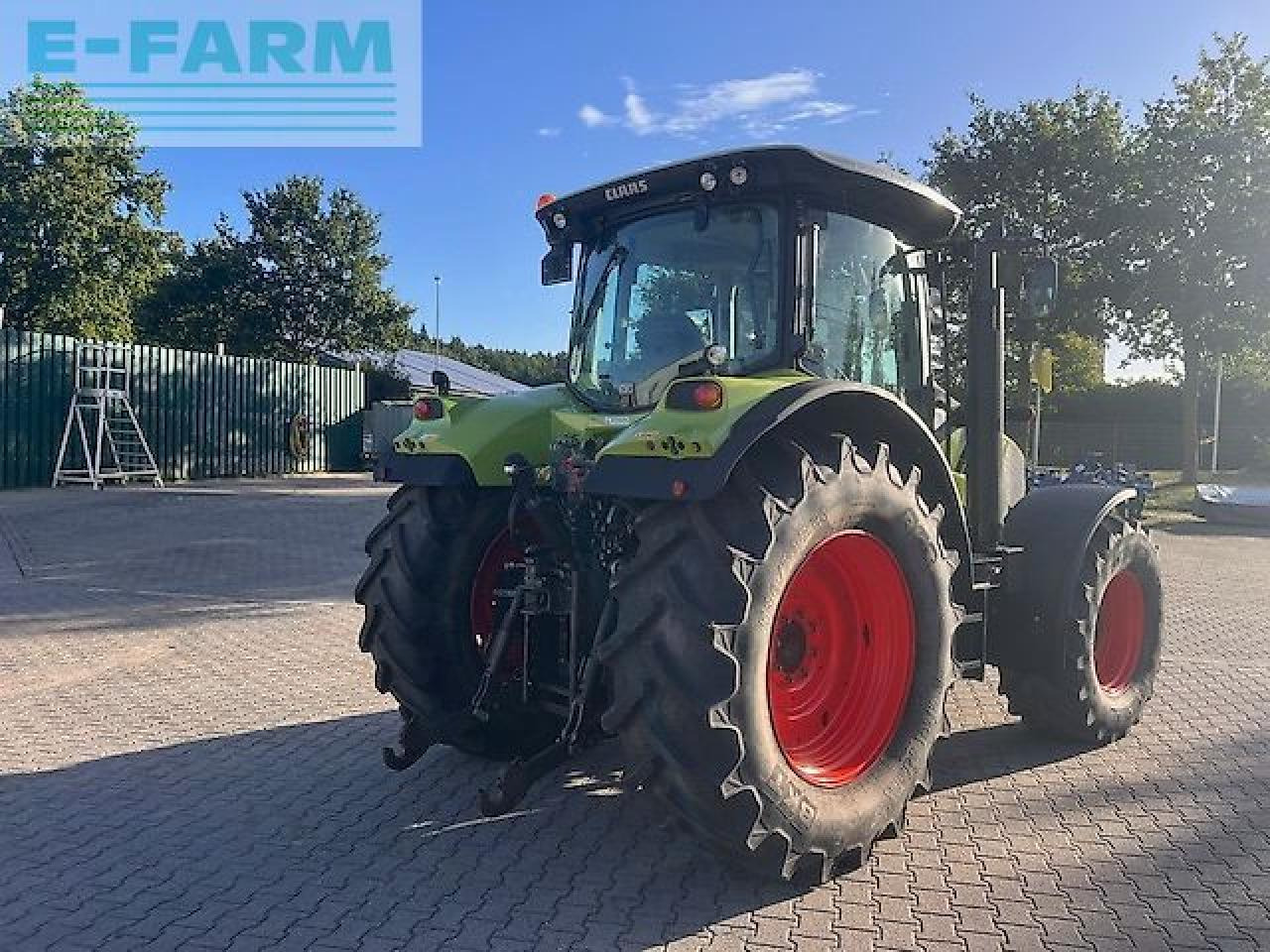CLAAS arion 620 - Трактор: снимка 2 CLAAS arion 620 - Трактор: снимка 2