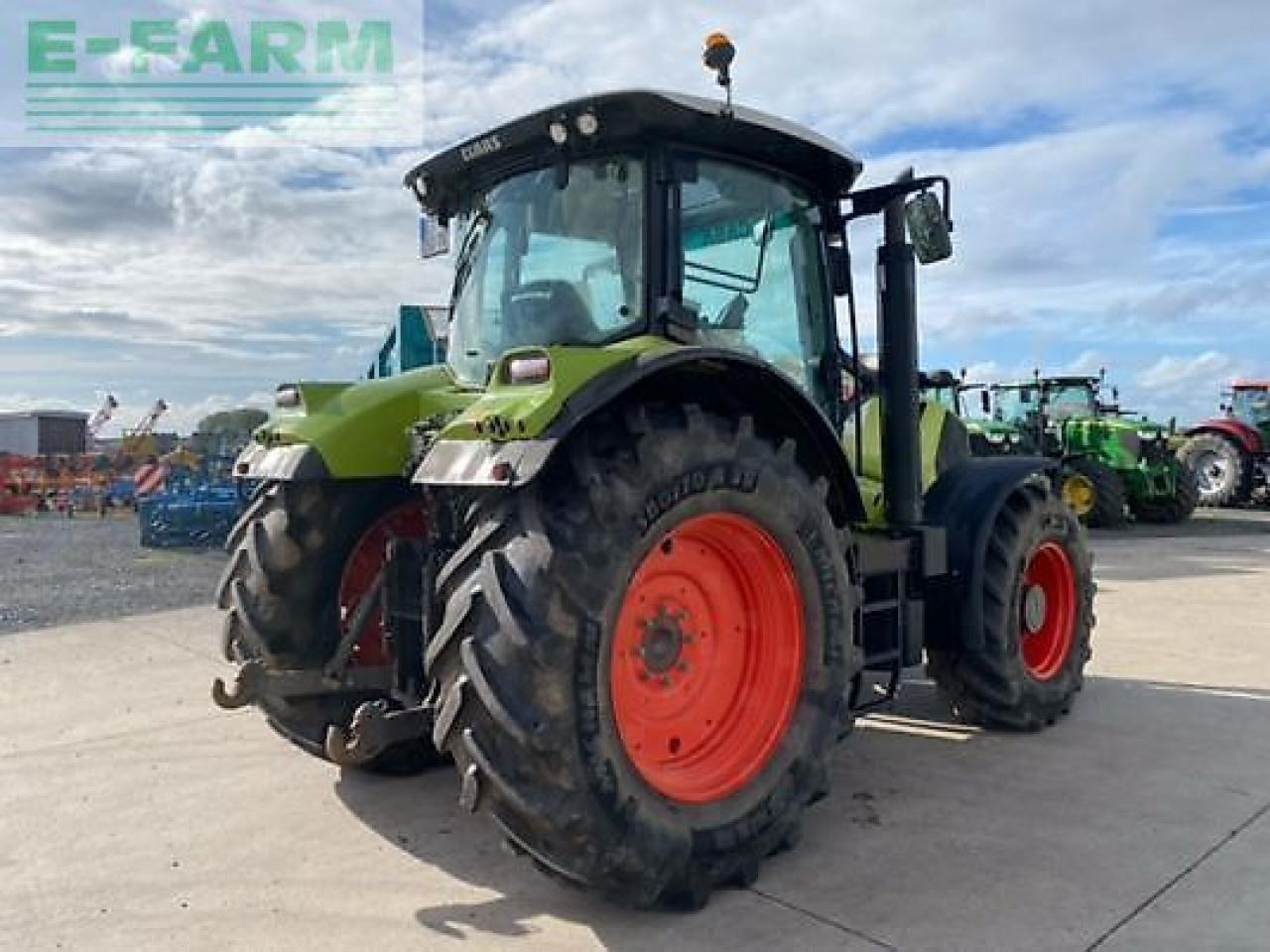 CLAAS arion 620 cebis CEBIS - Трактор: снимка 4 CLAAS arion 620 cebis CEBIS - Трактор: снимка 4