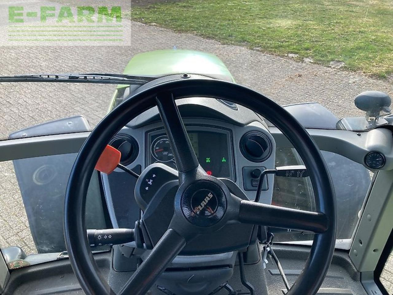 CLAAS arion 620 cis CIS - Трактор: снимка 2 CLAAS arion 620 cis CIS - Трактор: снимка 2