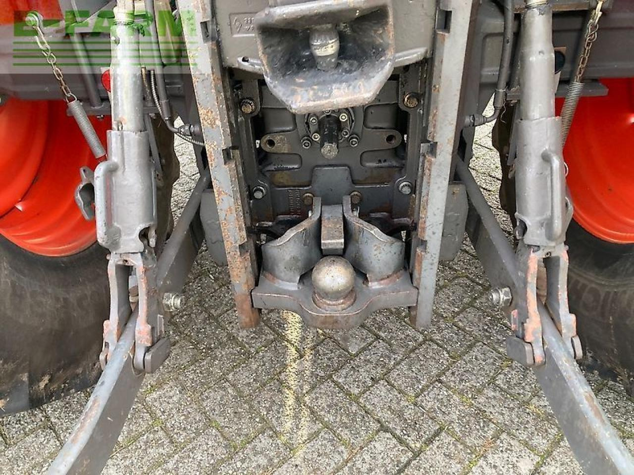 CLAAS arion 620 cis CIS - Трактор: снимка 4 CLAAS arion 620 cis CIS - Трактор: снимка 4