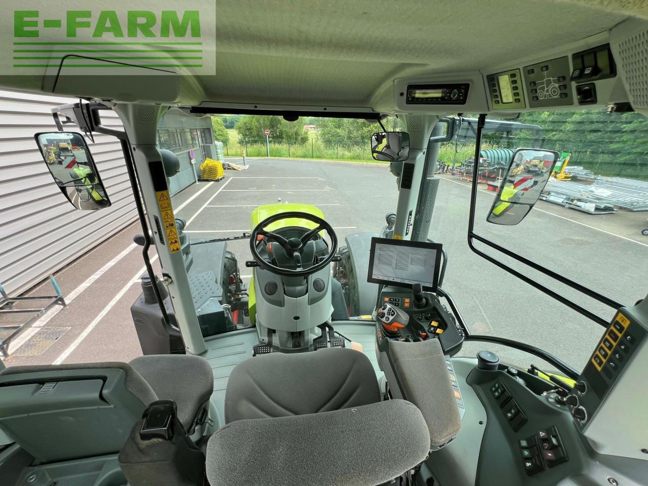 Трактор CLAAS arion 630: снимка 11