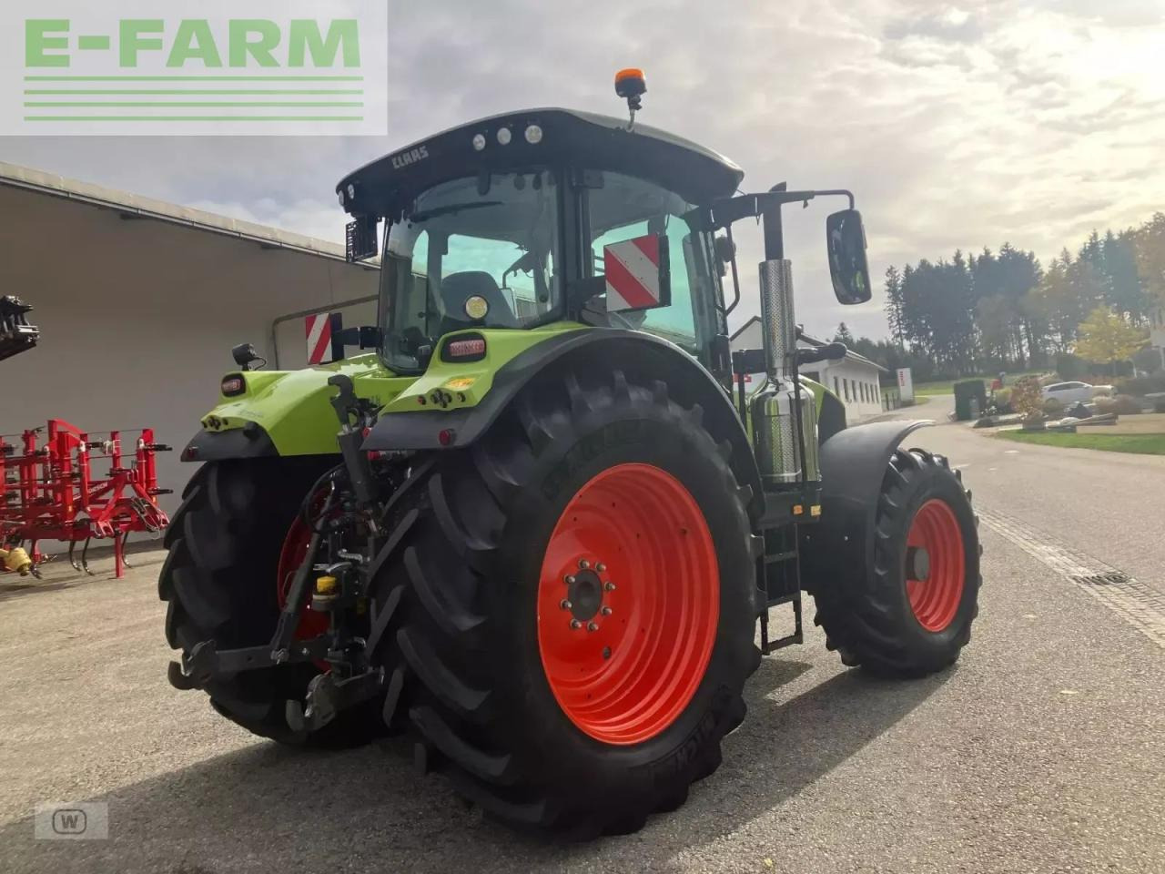 CLAAS arion 630 cebis cmatic CMATIC CEBIS - Трактор: снимка 5 CLAAS arion 630 cebis cmatic CMATIC CEBIS - Трактор: снимка 5