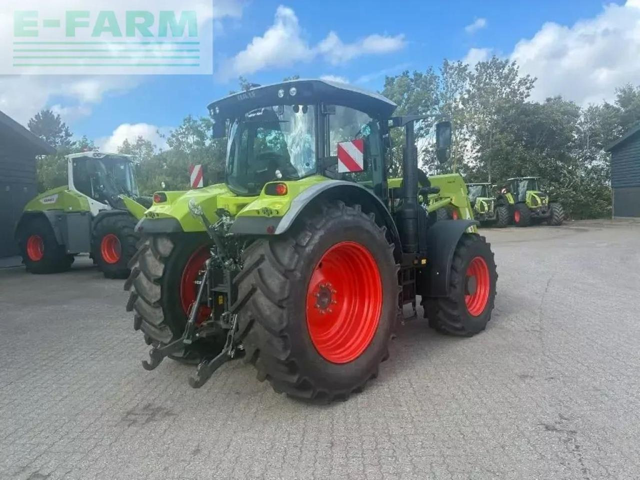 CLAAS arion 650 cis+ CIS+ - Трактор: снимка 4 CLAAS arion 650 cis+ CIS+ - Трактор: снимка 4