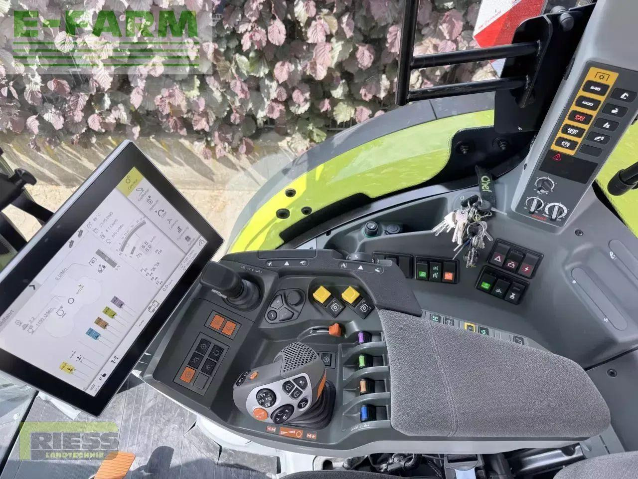 CLAAS arion 660 cebis cmatic a97 CMATIC CEBIS - Трактор: снимка 5 CLAAS arion 660 cebis cmatic a97 CMATIC CEBIS - Трактор: снимка 5