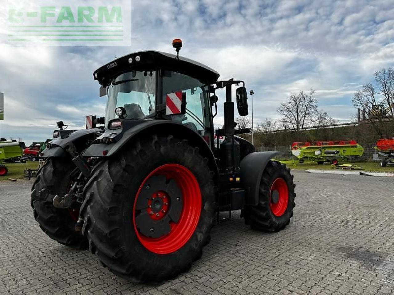CLAAS arion 660 cmatic - Трактор: снимка 5 CLAAS arion 660 cmatic - Трактор: снимка 5