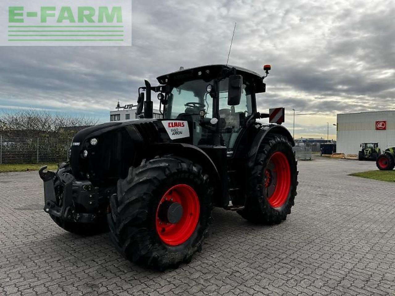 CLAAS arion 660 cmatic - Трактор: снимка 1 CLAAS arion 660 cmatic - Трактор: снимка 1