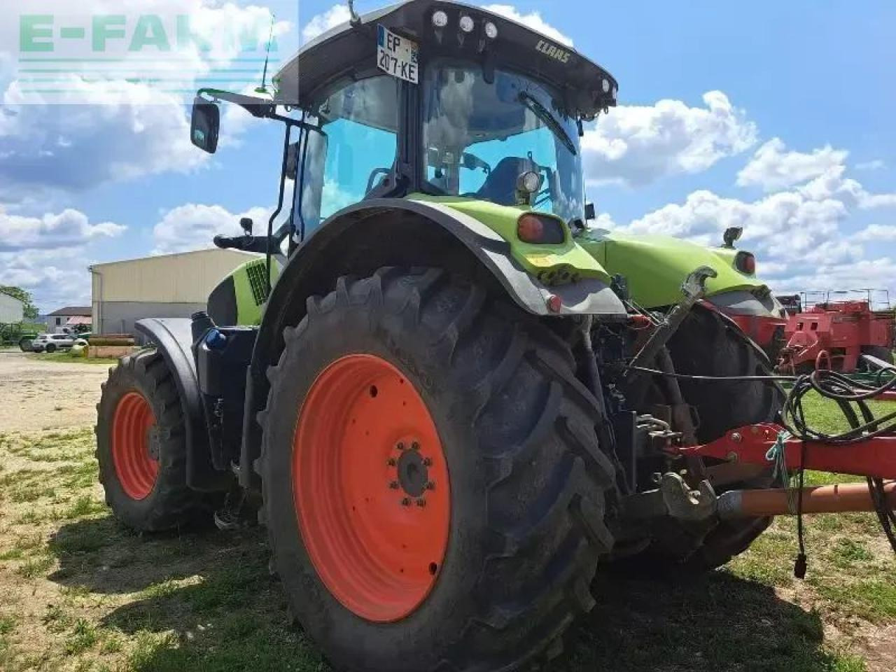 CLAAS axion 800 - Трактор: снимка 4 CLAAS axion 800 - Трактор: снимка 4