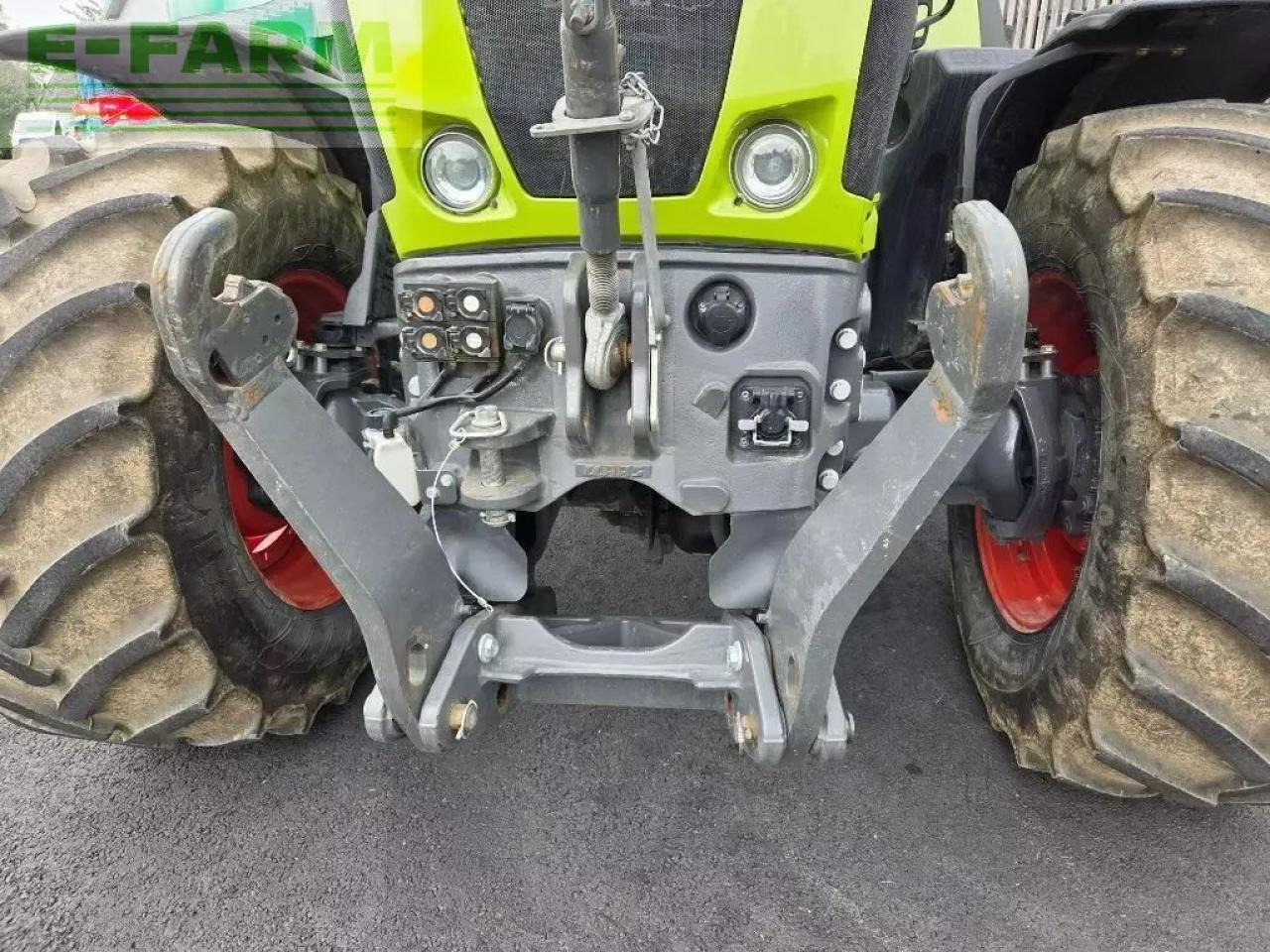 CLAAS axion 800 - Трактор: снимка 3 CLAAS axion 800 - Трактор: снимка 3