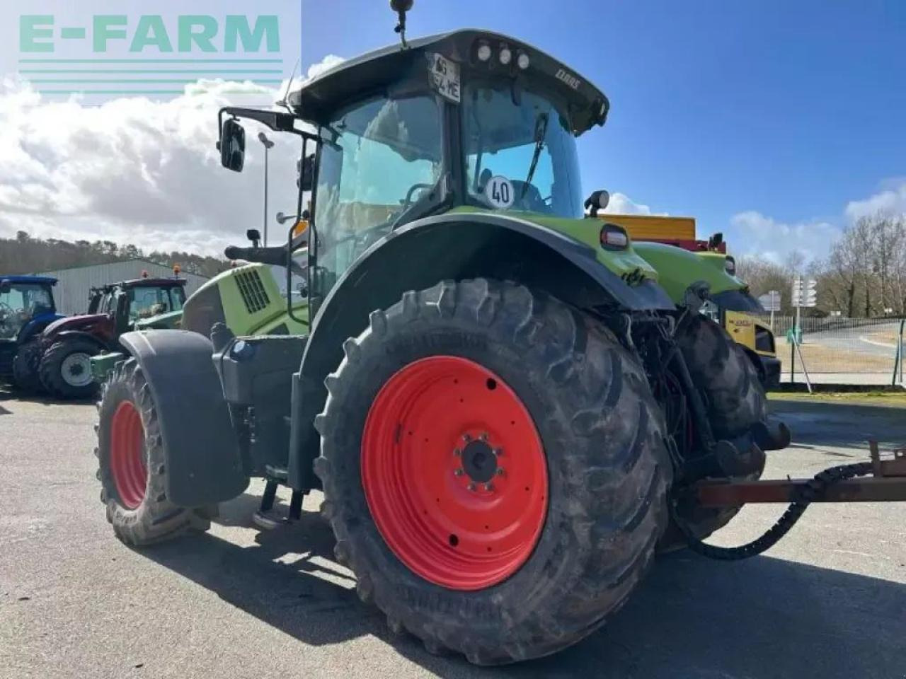 CLAAS axion 800 - Трактор: снимка 4 CLAAS axion 800 - Трактор: снимка 4