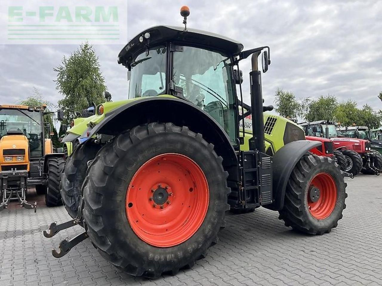 CLAAS axion 800 cis - Трактор: снимка 5 CLAAS axion 800 cis - Трактор: снимка 5