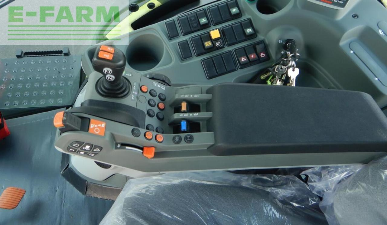 CLAAS axion 800 cis+ hexashift HEXASHIFT CIS+ - Трактор: снимка 5 CLAAS axion 800 cis+ hexashift HEXASHIFT CIS+ - Трактор: снимка 5