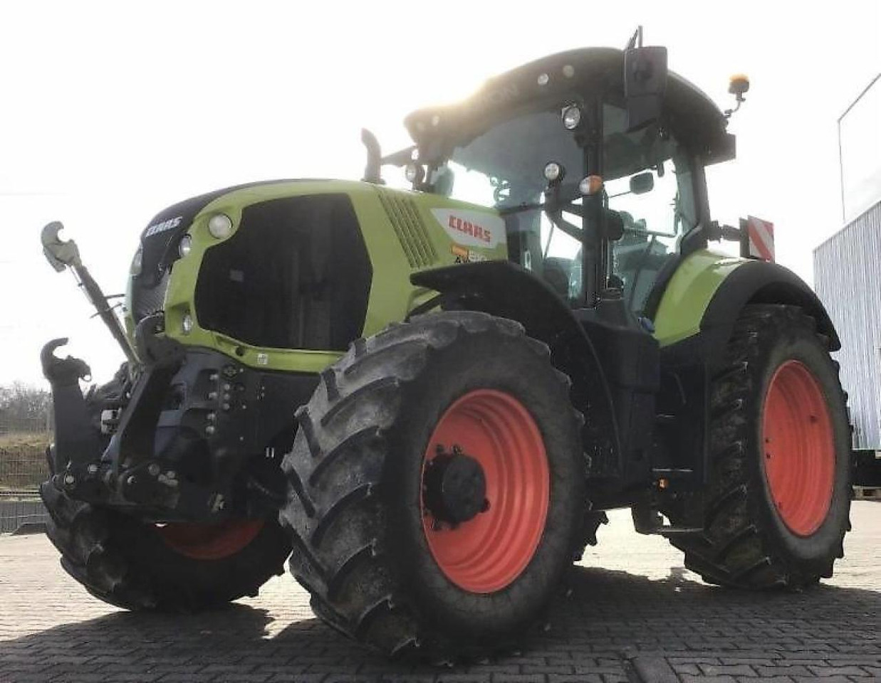 CLAAS axion 810 - Трактор: снимка 2 CLAAS axion 810 - Трактор: снимка 2
