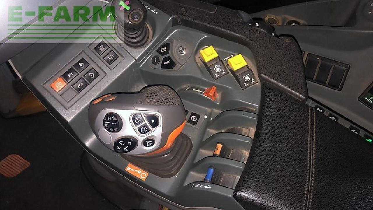 CLAAS axion 810 - Трактор: снимка 2 CLAAS axion 810 - Трактор: снимка 2