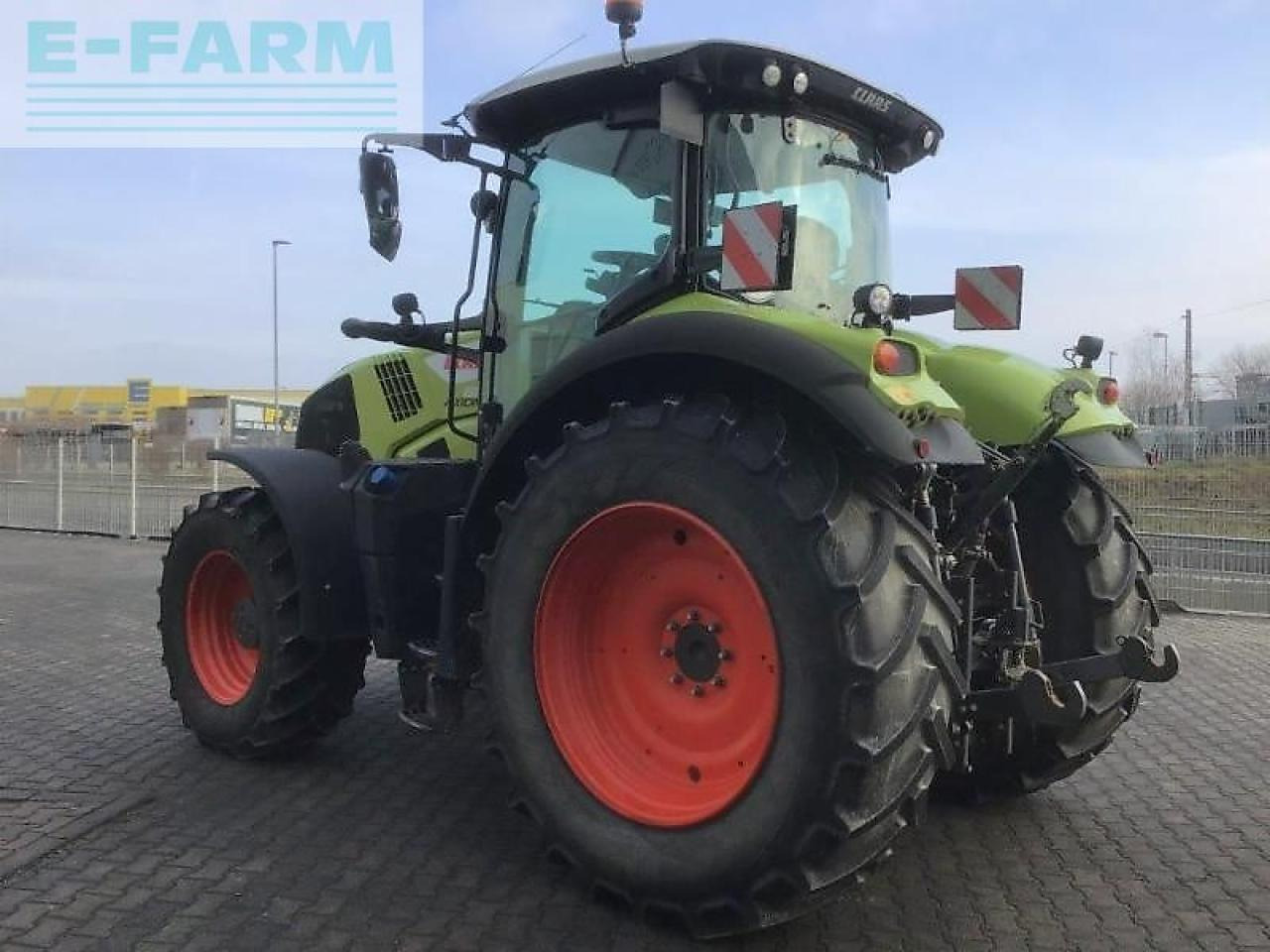 CLAAS axion 810 - Трактор: снимка 3 CLAAS axion 810 - Трактор: снимка 3