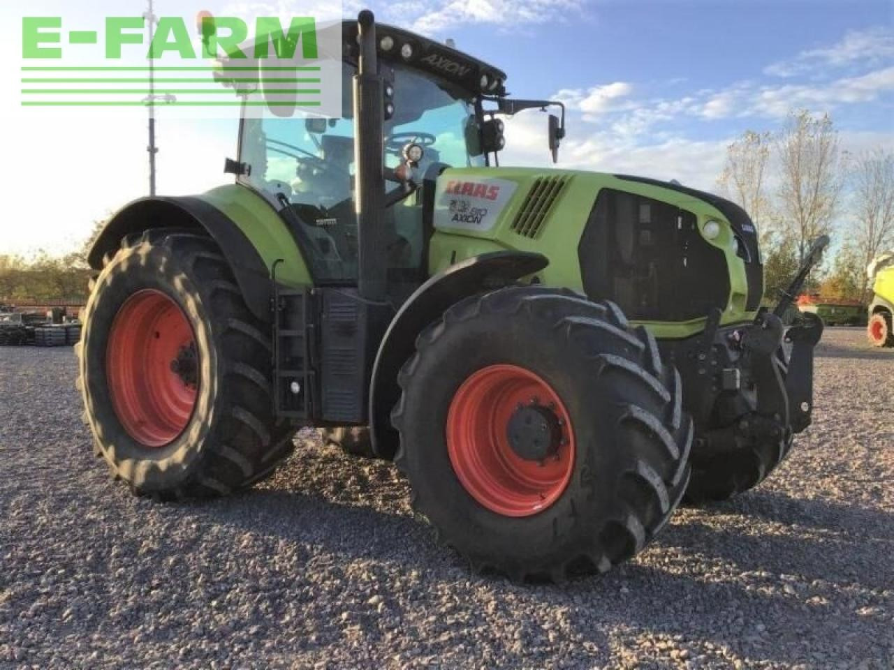 CLAAS axion 810 cmatic - Трактор: снимка 3 CLAAS axion 810 cmatic - Трактор: снимка 3