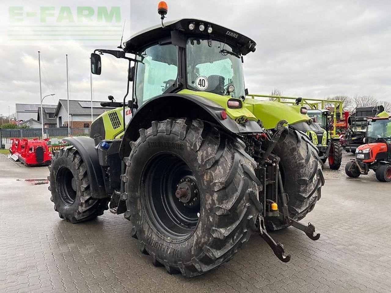 CLAAS axion 810 cmatic ( getriebe neu ) CMATIC - Трактор: снимка 5 CLAAS axion 810 cmatic ( getriebe neu ) CMATIC - Трактор: снимка 5