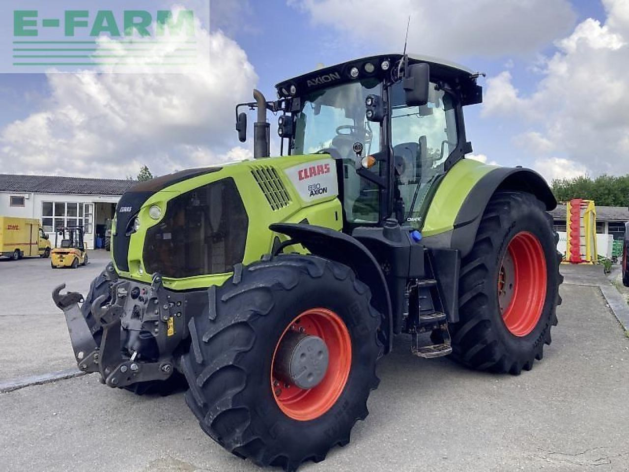 CLAAS axion 830 c-matic CMATIC - Трактор: снимка 4 CLAAS axion 830 c-matic CMATIC - Трактор: снимка 4