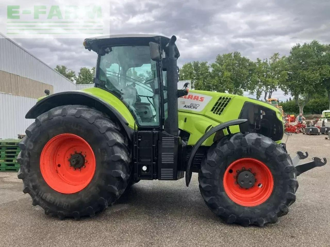 CLAAS axion 830 cis - Трактор: снимка 4 CLAAS axion 830 cis - Трактор: снимка 4