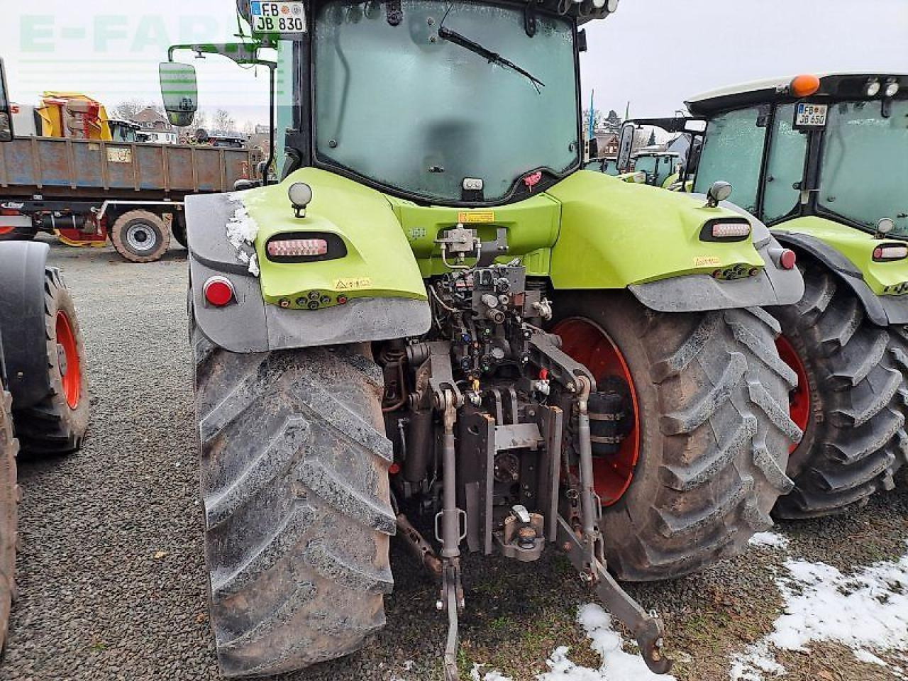 CLAAS axion 830 cmatic lu-paket CMATIC - Трактор: снимка 3 CLAAS axion 830 cmatic lu-paket CMATIC - Трактор: снимка 3