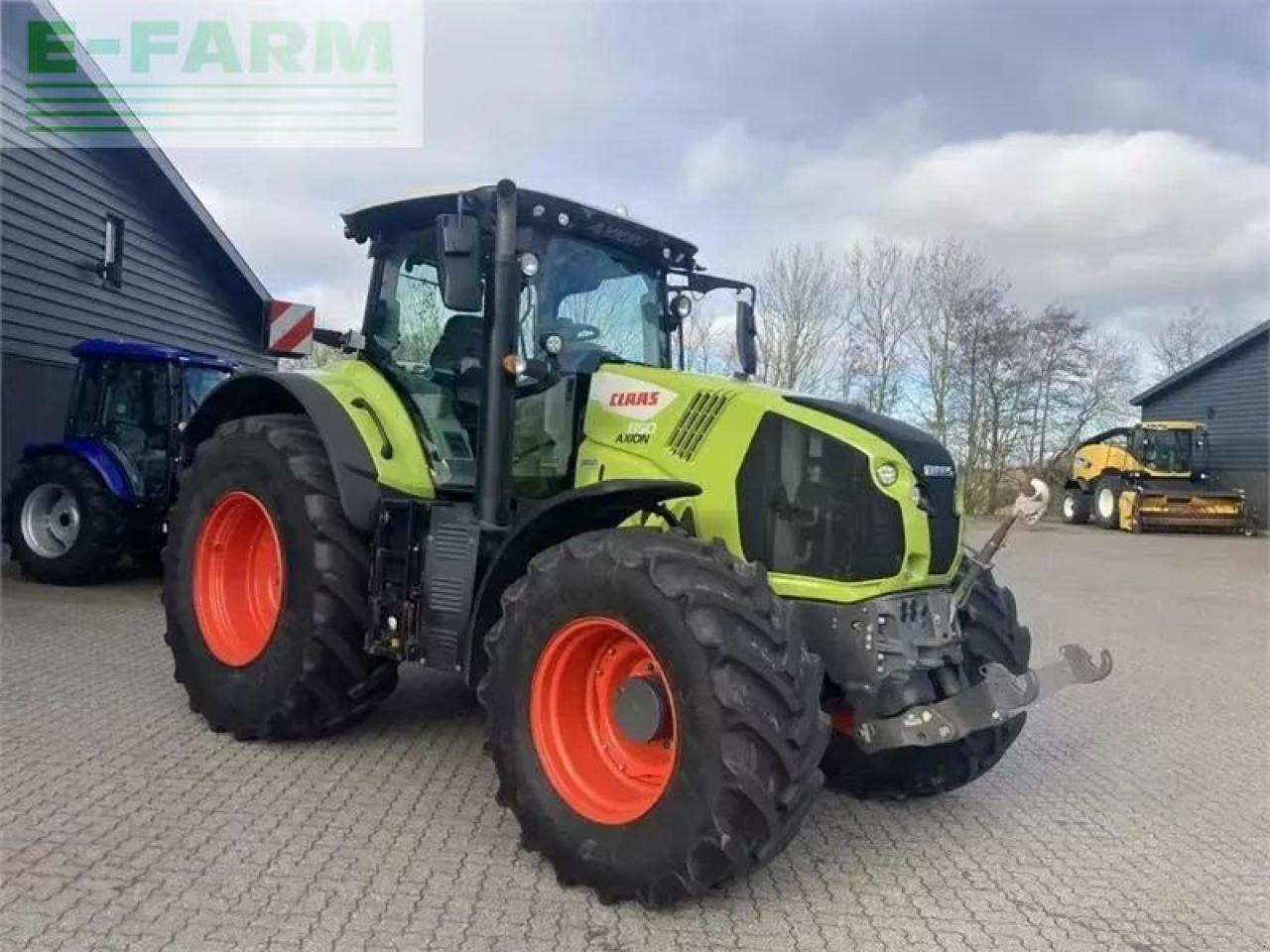 CLAAS axion 850 cis+ - Трактор: снимка 3 CLAAS axion 850 cis+ - Трактор: снимка 3