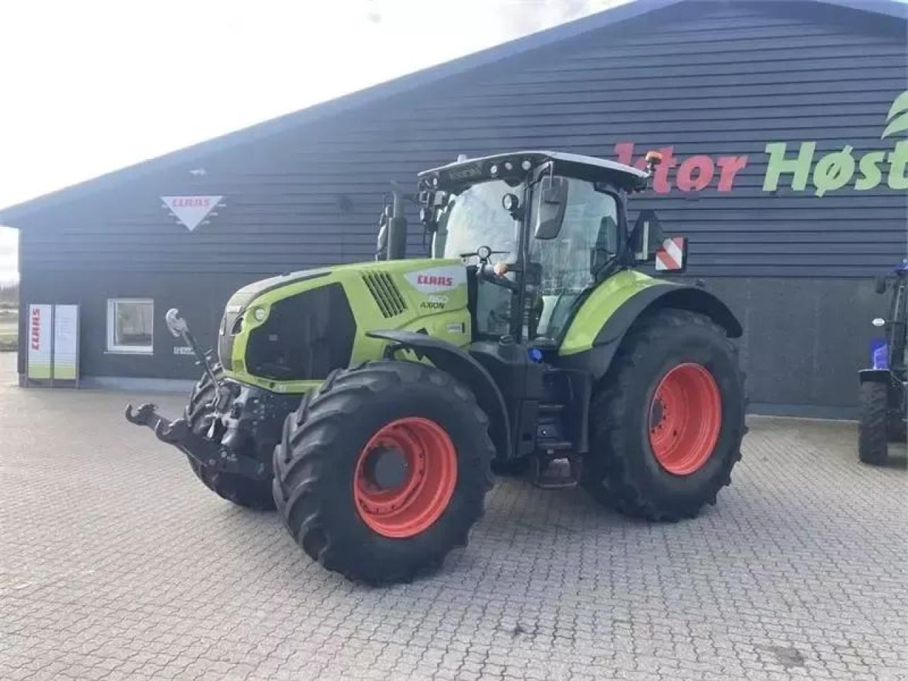 CLAAS axion 850 cis+ - Трактор: снимка 1 CLAAS axion 850 cis+ - Трактор: снимка 1
