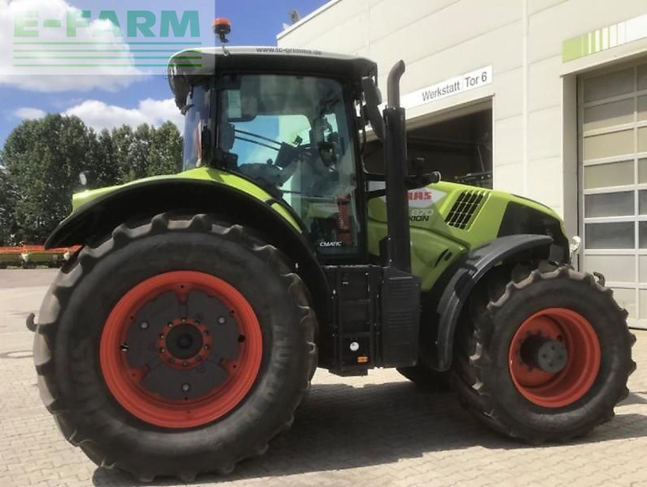 CLAAS axion 870 - Трактор: снимка 3 CLAAS axion 870 - Трактор: снимка 3