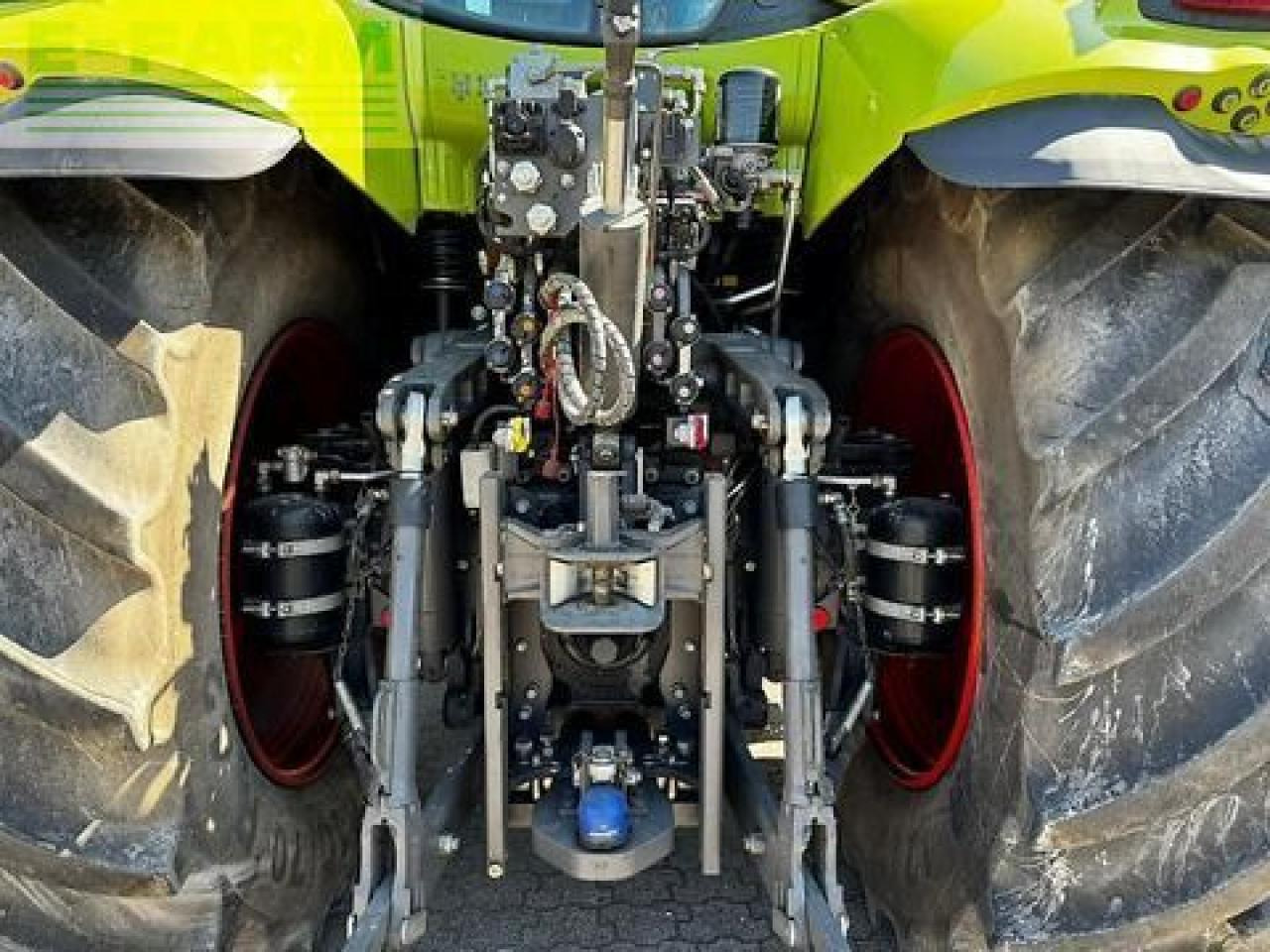 CLAAS axion 870 - Трактор: снимка 5 CLAAS axion 870 - Трактор: снимка 5