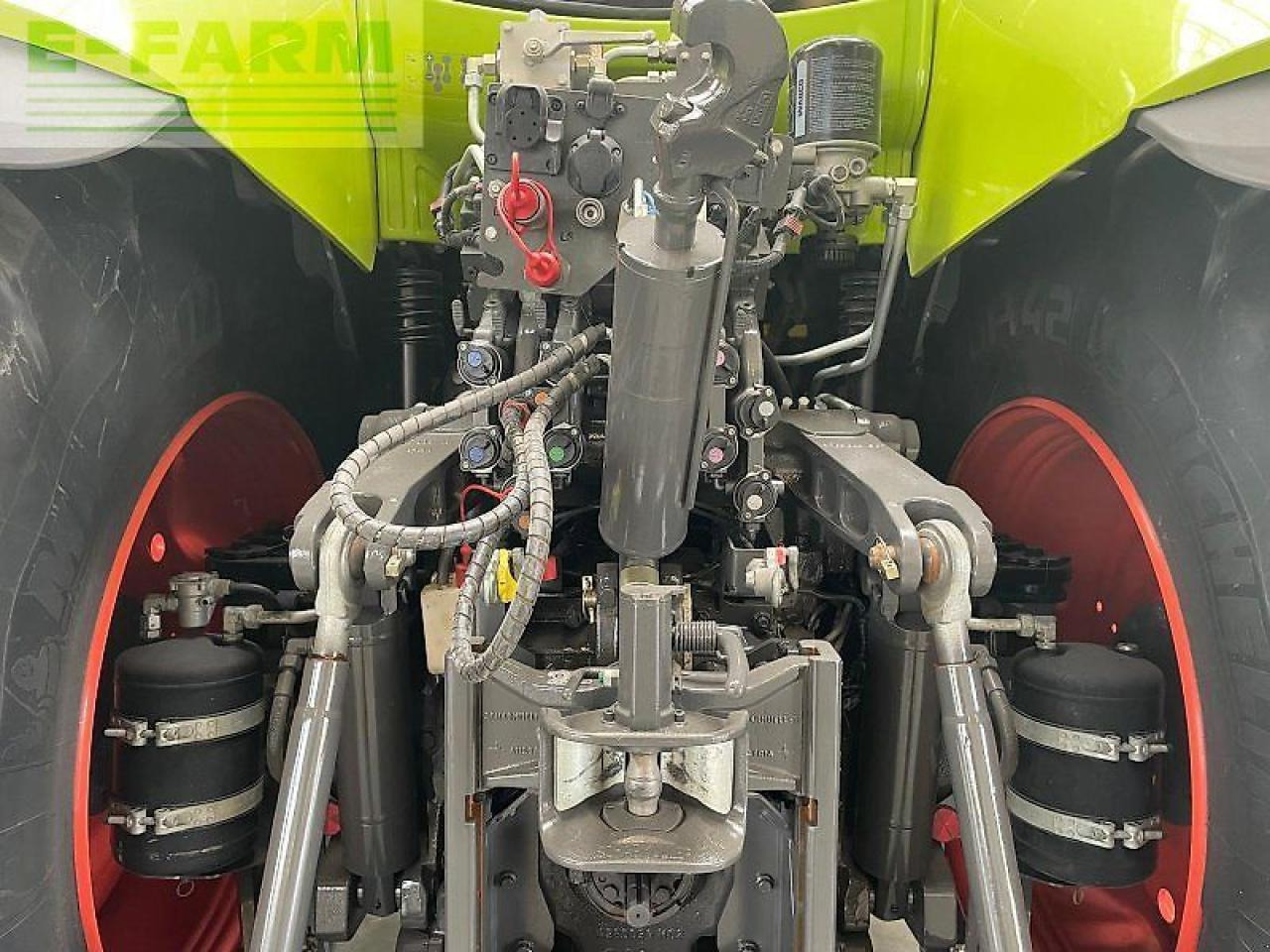 Трактор CLAAS axion 870 cmatic cebis CMATIC CEBIS: снимка 22 Трактор CLAAS axion 870 cmatic cebis CMATIC CEBIS: снимка 22