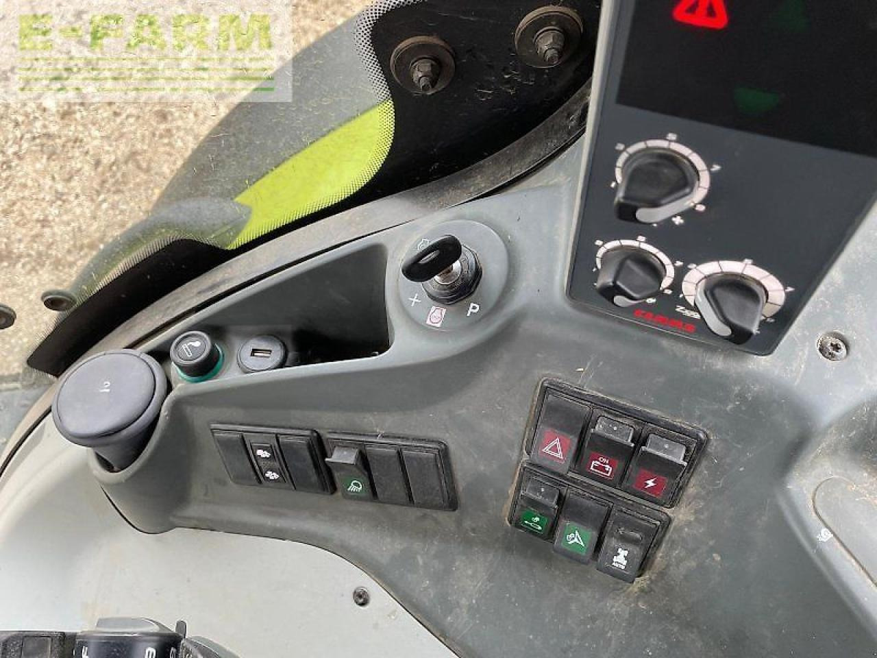 Трактор CLAAS axion 870 cmatic cebis CMATIC CEBIS: снимка 12