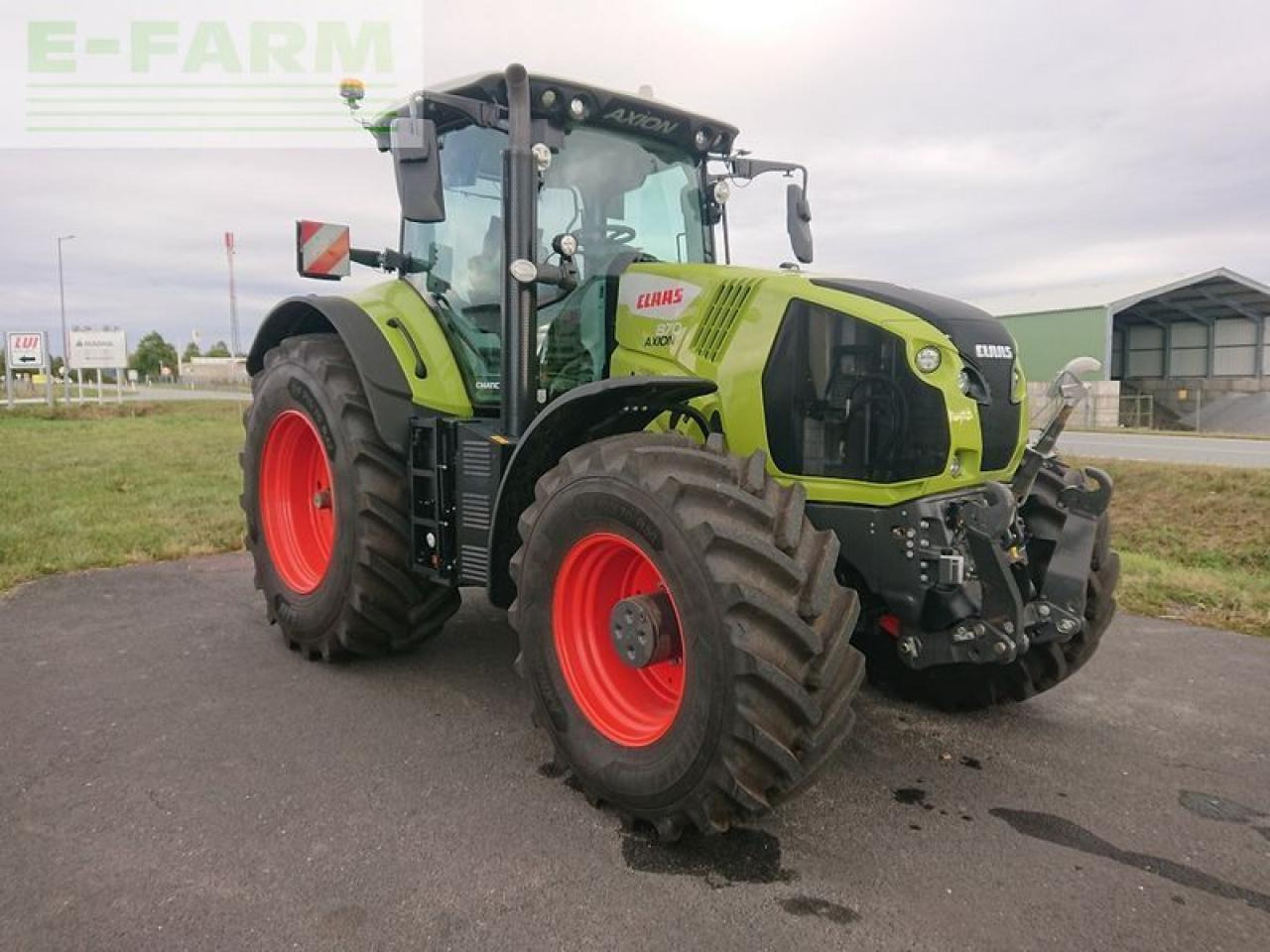 CLAAS axion 870 cmatic cebis CMATIC CEBIS - Трактор: снимка 2 CLAAS axion 870 cmatic cebis CMATIC CEBIS - Трактор: снимка 2