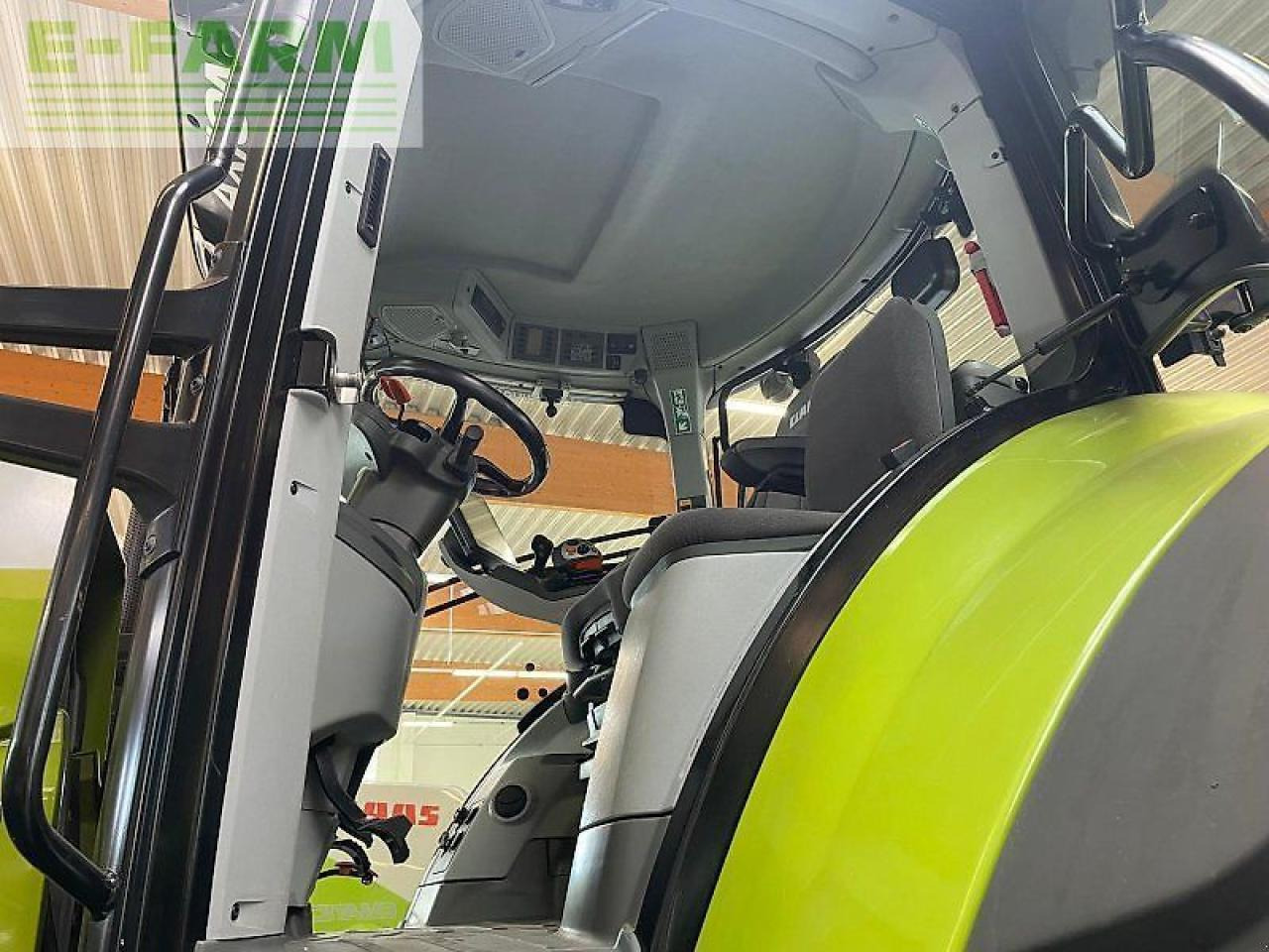 Трактор CLAAS axion 870 cmatic cebis CMATIC CEBIS: снимка 8 Трактор CLAAS axion 870 cmatic cebis CMATIC CEBIS: снимка 8