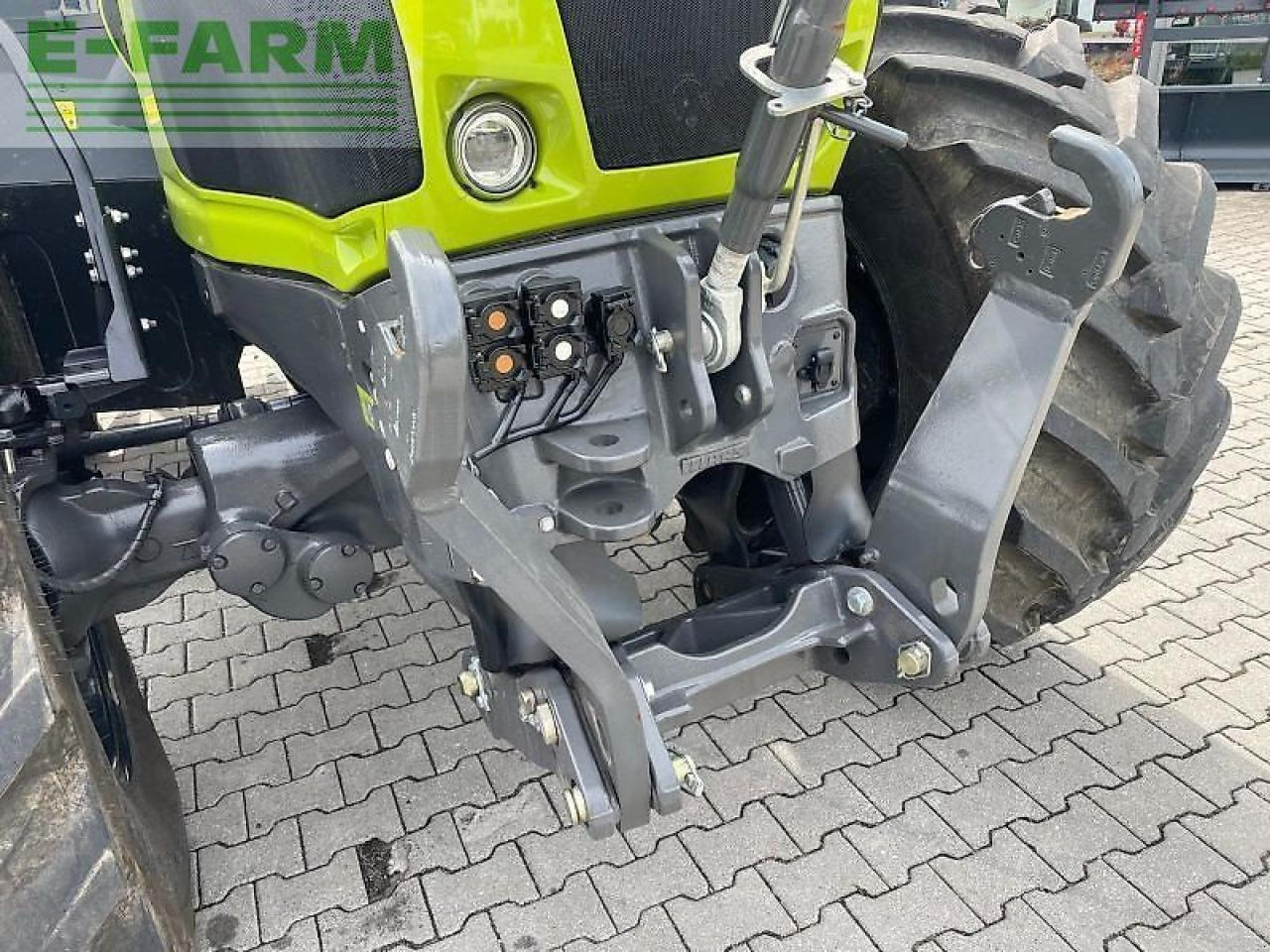 Трактор CLAAS axion 870 cmatic - stage v CMATIC: снимка 9