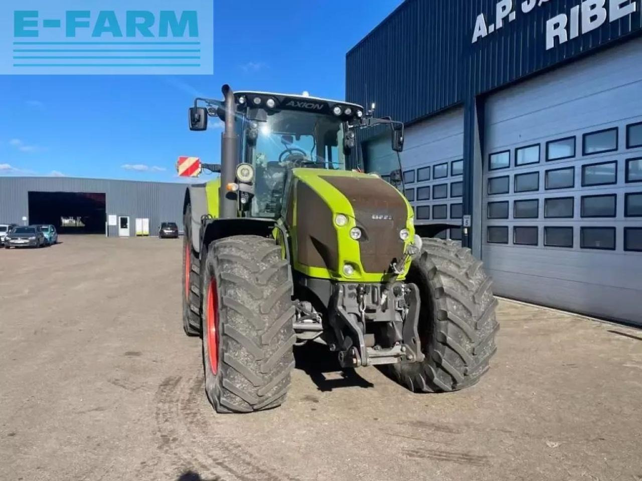 CLAAS axion 930 cmatic - Трактор: снимка 4 CLAAS axion 930 cmatic - Трактор: снимка 4