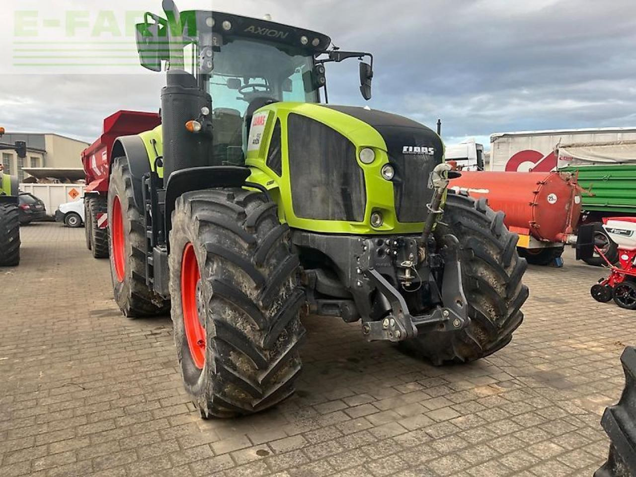 CLAAS axion 930 cmatic cis+ CMATIC CIS+ - Трактор: снимка 2 CLAAS axion 930 cmatic cis+ CMATIC CIS+ - Трактор: снимка 2