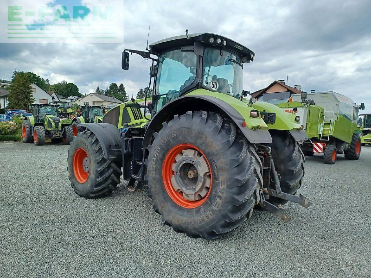 CLAAS axion 940 c-matic - Трактор: снимка 3 CLAAS axion 940 c-matic - Трактор: снимка 3