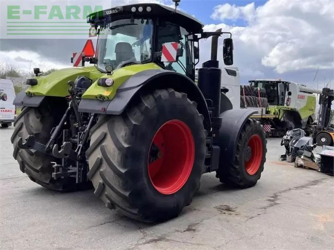 CLAAS axion 940 cmatic cebis CMATIC CEBIS - Трактор: снимка 5 CLAAS axion 940 cmatic cebis CMATIC CEBIS - Трактор: снимка 5
