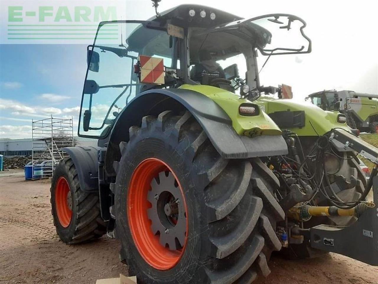 CLAAS axion 950 cmatic cebis CMATIC CEBIS - Трактор: снимка 4 CLAAS axion 950 cmatic cebis CMATIC CEBIS - Трактор: снимка 4