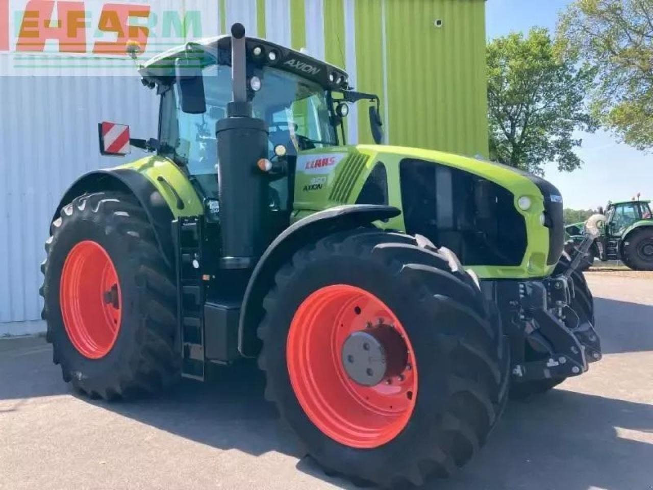 CLAAS axion 950 cmatic cis+ CMATIC CIS+ - Трактор: снимка 3 CLAAS axion 950 cmatic cis+ CMATIC CIS+ - Трактор: снимка 3