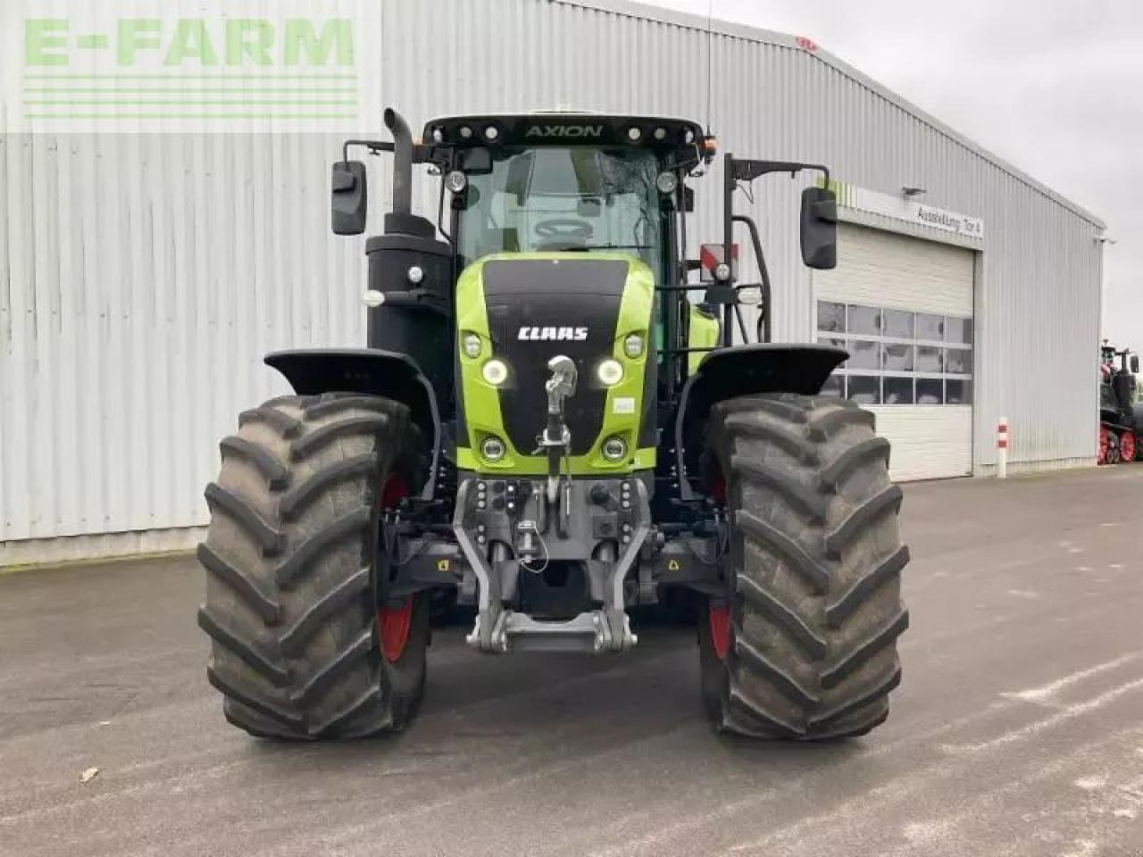 CLAAS axion 960 terra trac - Трактор: снимка 2 CLAAS axion 960 terra trac - Трактор: снимка 2