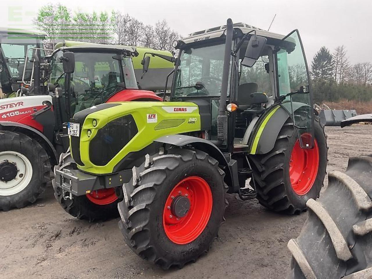 CLAAS axos 240 advanced claas trakto - Трактор: снимка 2 CLAAS axos 240 advanced claas trakto - Трактор: снимка 2