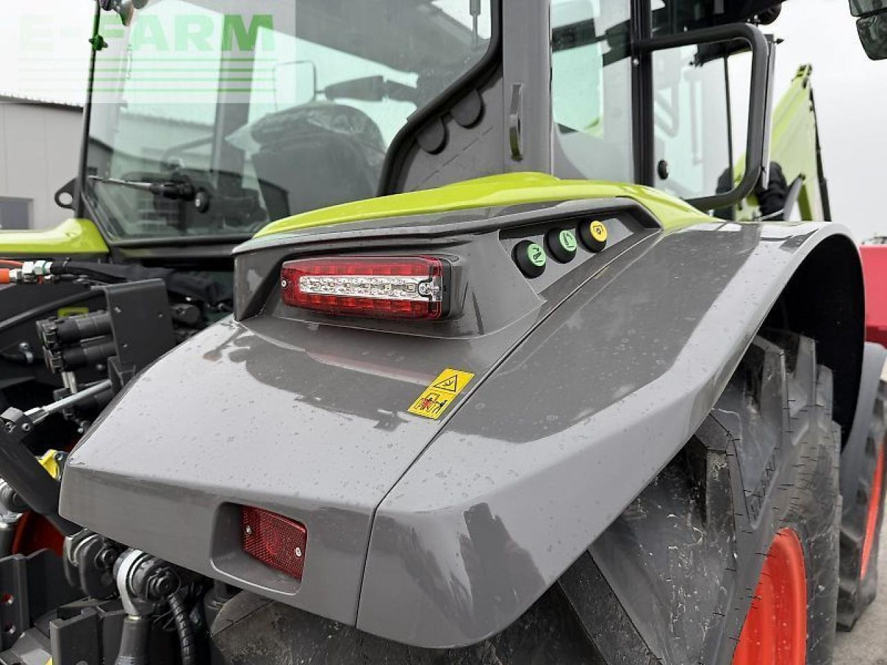 CLAAS axos 3.105 - Трактор: снимка 5 CLAAS axos 3.105 - Трактор: снимка 5