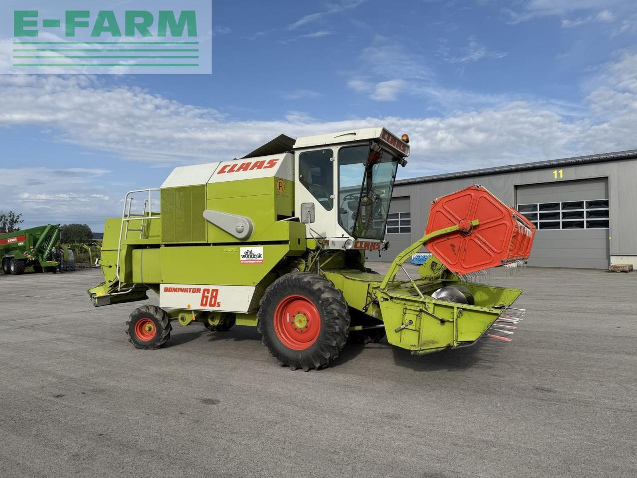 CLAAS dominator 68 s - Зърнокомбайн: снимка 1 CLAAS dominator 68 s - Зърнокомбайн: снимка 1