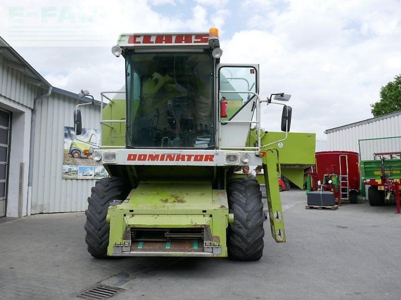 CLAAS dominator 98 sl - Зърнокомбайн: снимка 2 CLAAS dominator 98 sl - Зърнокомбайн: снимка 2