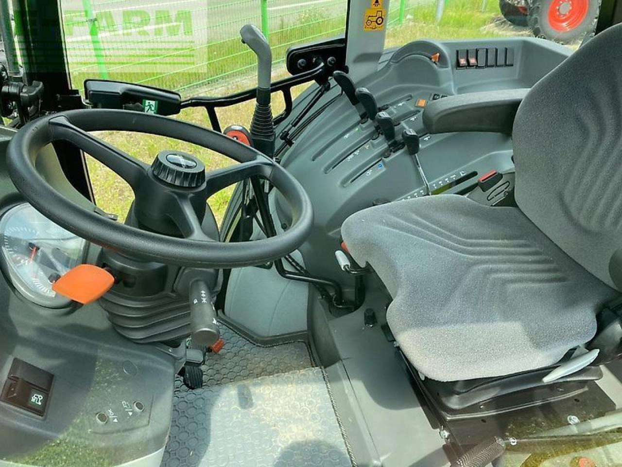 CLAAS elios 210 basic - Трактор: снимка 4 CLAAS elios 210 basic - Трактор: снимка 4