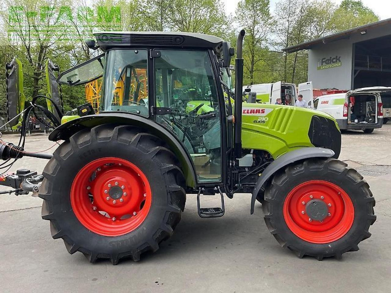 CLAAS elios 210 kabine classic - Трактор: снимка 3 CLAAS elios 210 kabine classic - Трактор: снимка 3